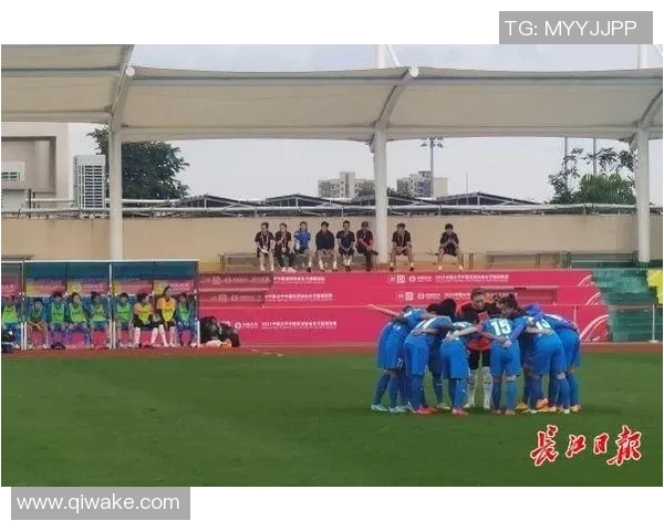 武汉足球队战术引发热议球迷与专家观点大碰撞